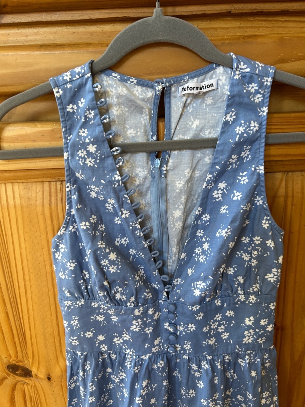 Reformation Isador Dress Blue Micro-Floral Deep V-Neck Button Detail Size 6 - Picture 3 of 11